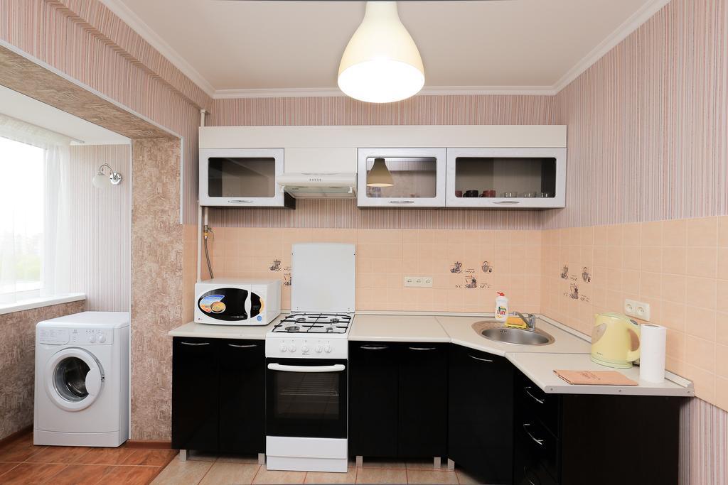 Apartment On Obolonskiy Prospect 12 Kiev Buitenkant foto